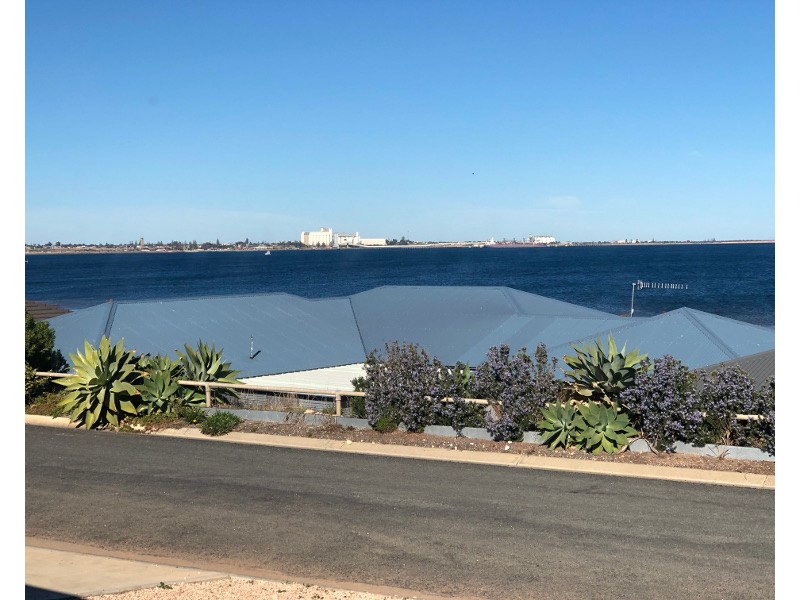4 Kay Drive, Wallaroo SA 5556