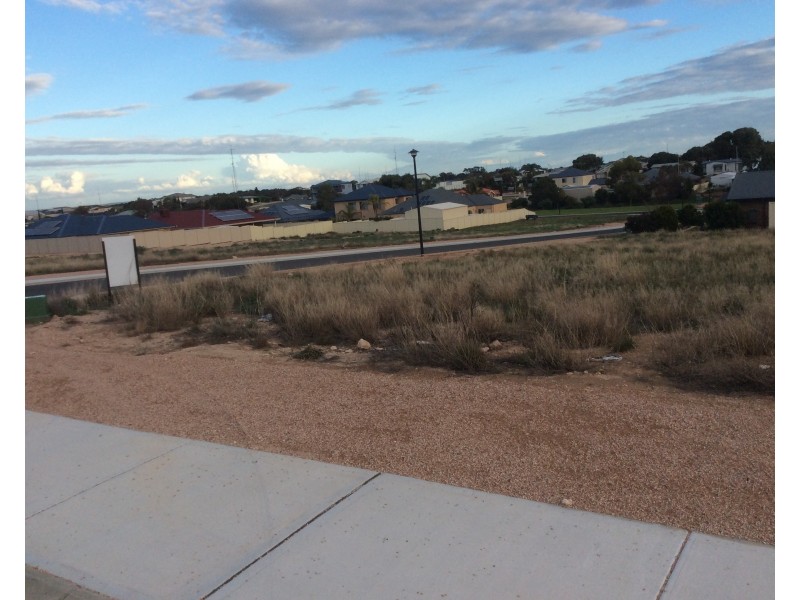 13 Oates Street, Port Hughes SA 5558