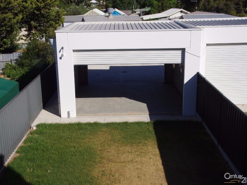 2/2 Marine Parade, Moonta Bay SA 5558