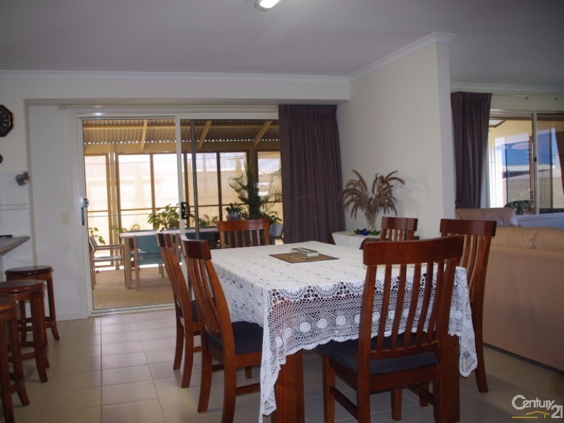 7 Quintrell Street, Moonta Bay SA 5558