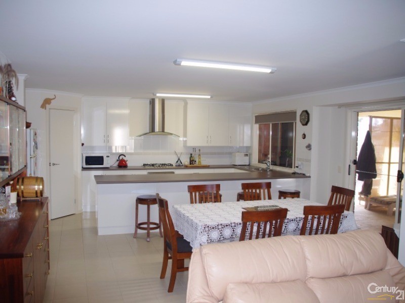 7 Quintrell Street, Moonta Bay SA 5558