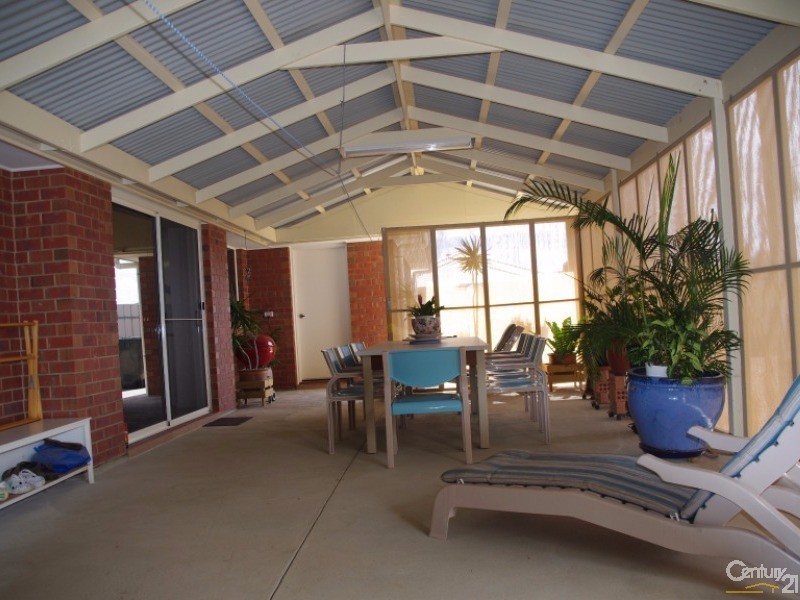 7 Quintrell Street, Moonta Bay SA 5558