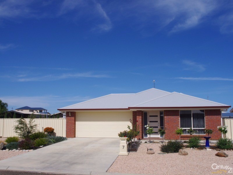 7 Quintrell Street, Moonta Bay SA 5558