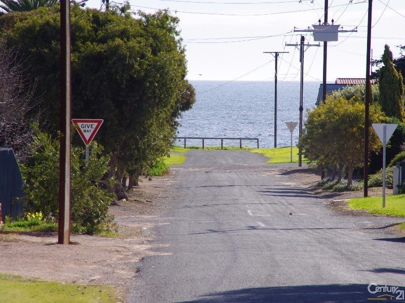 28 Herbert Street, Moonta Bay SA 5558