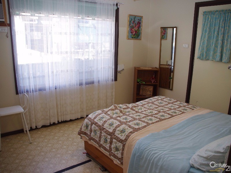 28 Herbert Street, Moonta Bay SA 5558