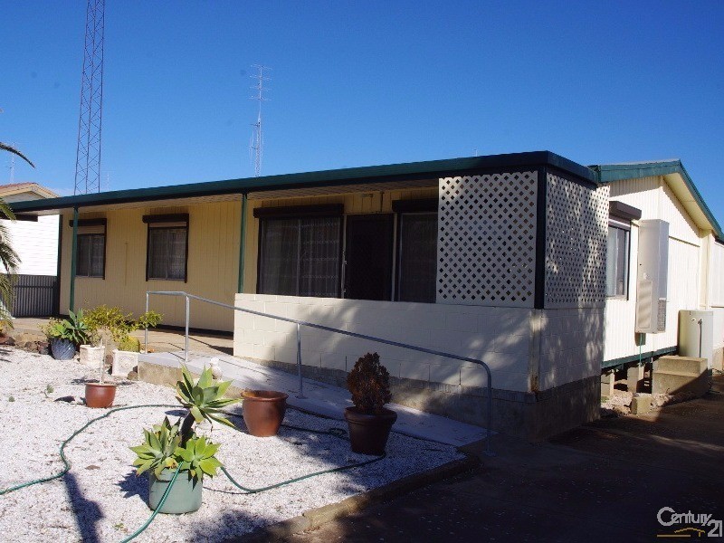 28 Herbert Street, Moonta Bay SA 5558