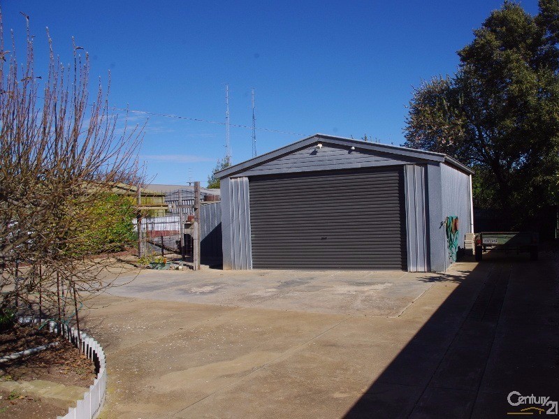 28 Herbert Street, Moonta Bay SA 5558