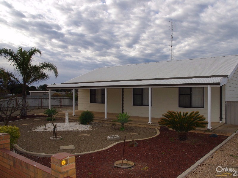 61 Cambridge Street, Moonta Bay SA 5558