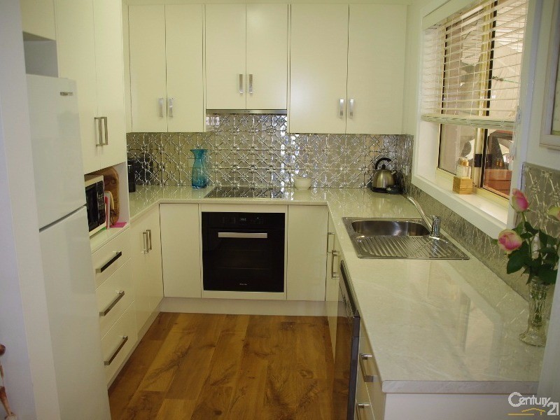 13 Clayton Street, Moonta Bay SA 5558