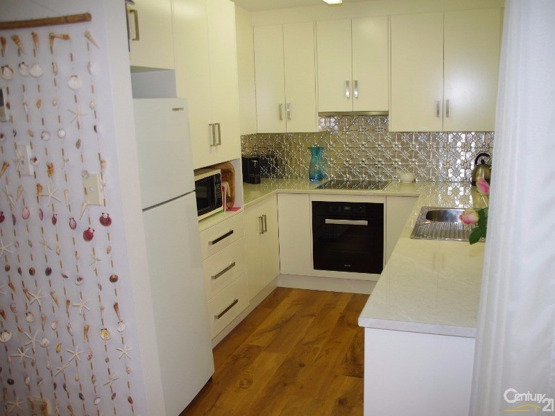 13 Clayton Street, Moonta Bay SA 5558