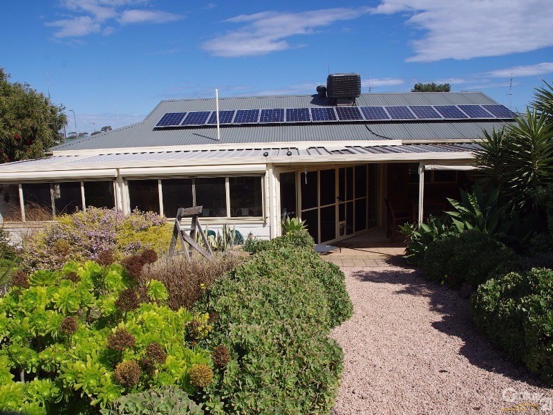13 Clayton Street, Moonta Bay SA 5558