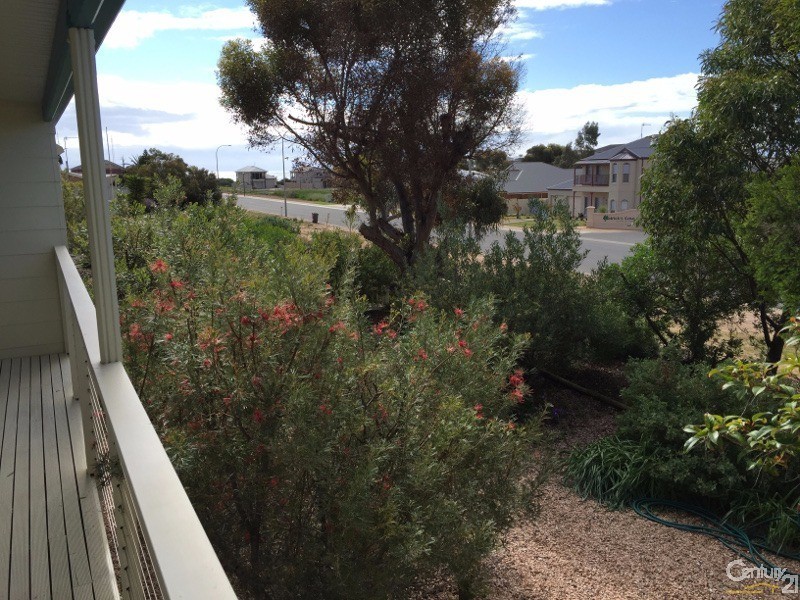 22 Harry’s Point Road, Port Hughes SA 5558