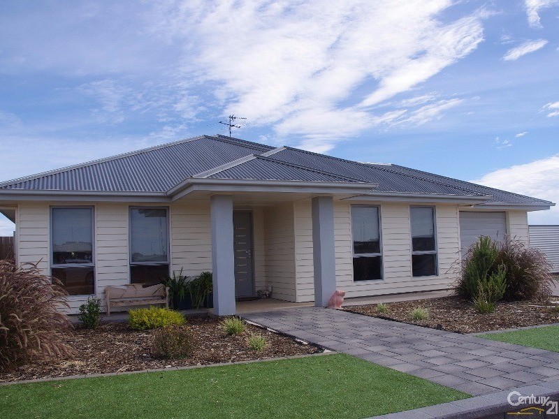 9 Hazel Street, Moonta Bay SA 5558