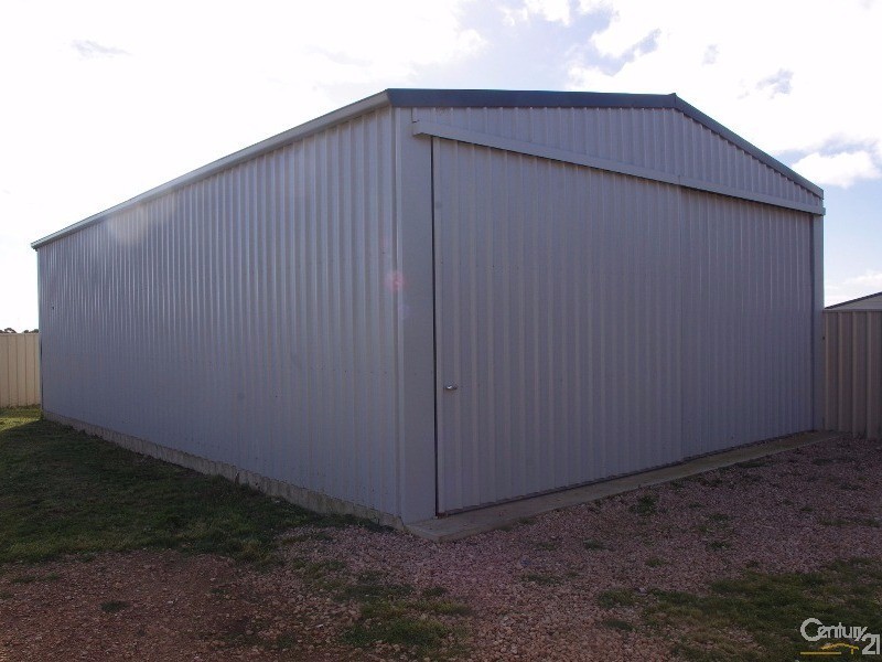 9 Hazel Street, Moonta Bay SA 5558