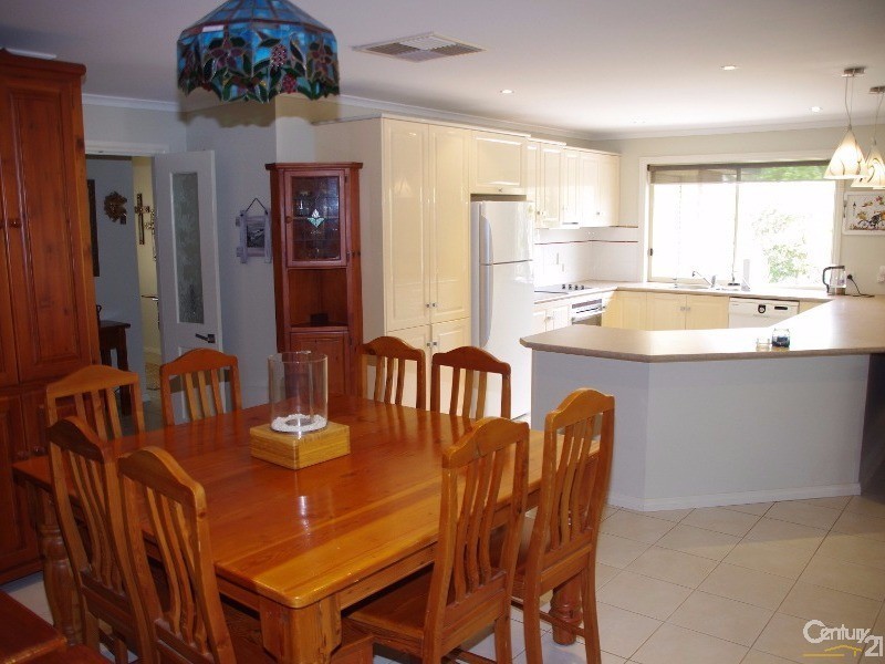 9 Clayton Street, Moonta Bay SA 5558