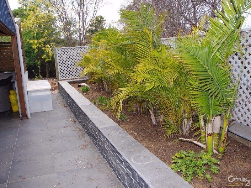 9 Clayton Street, Moonta Bay SA 5558