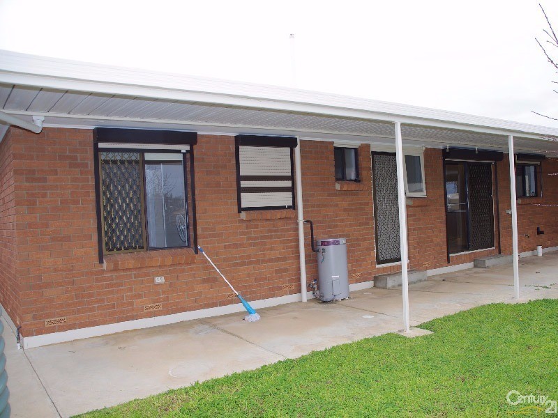 11 Stuckey Street, Moonta Bay SA 5558