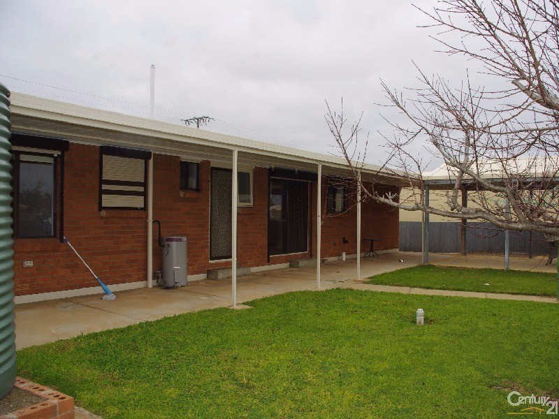 11 Stuckey Street, Moonta Bay SA 5558