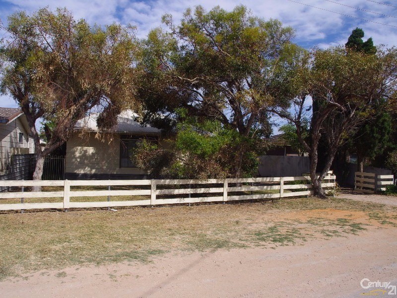 132 Coast Road, Moonta Bay SA 5558