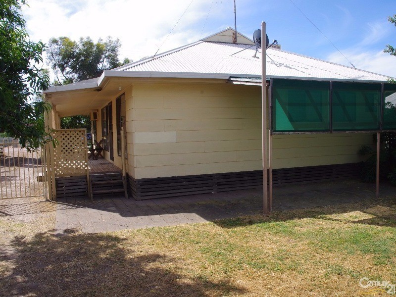 132 Coast Road, Moonta Bay SA 5558