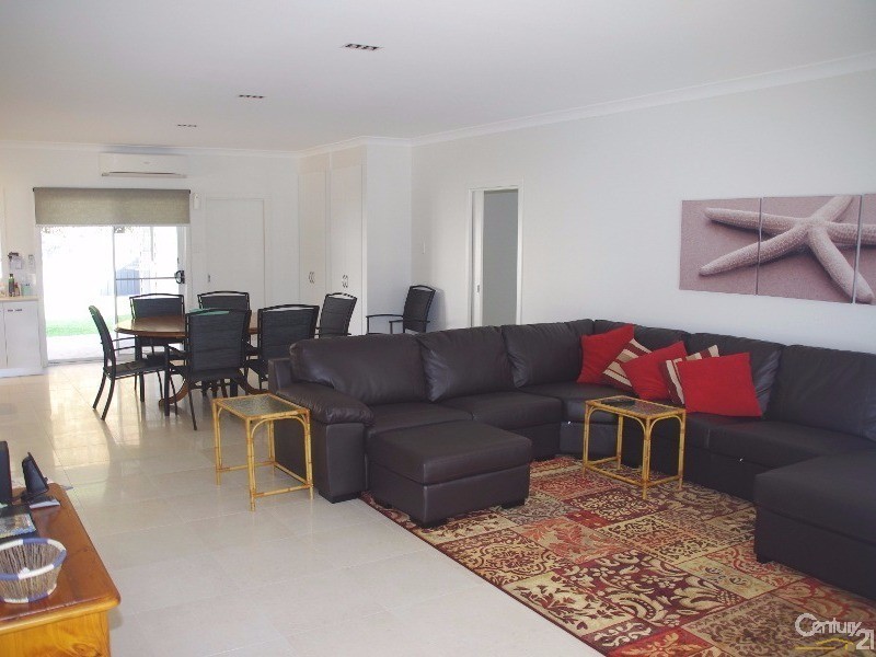 26 Moontana Avenue, Moonta Bay SA 5558