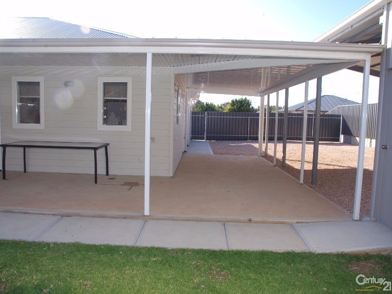26 Moontana Avenue, Moonta Bay SA 5558