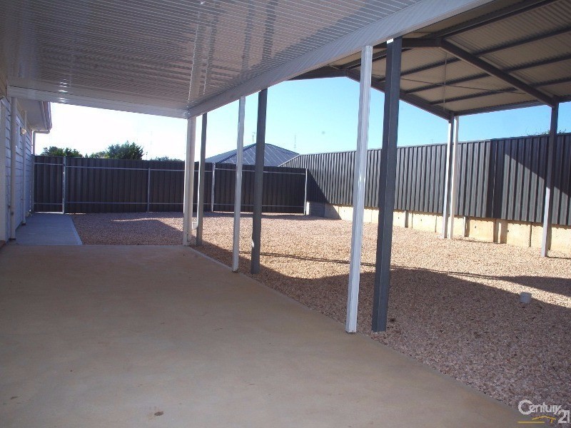 26 Moontana Avenue, Moonta Bay SA 5558