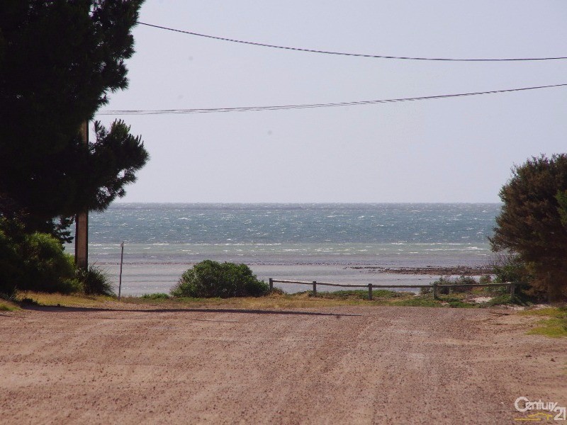 15 Monmouth Street, Moonta Bay SA 5558