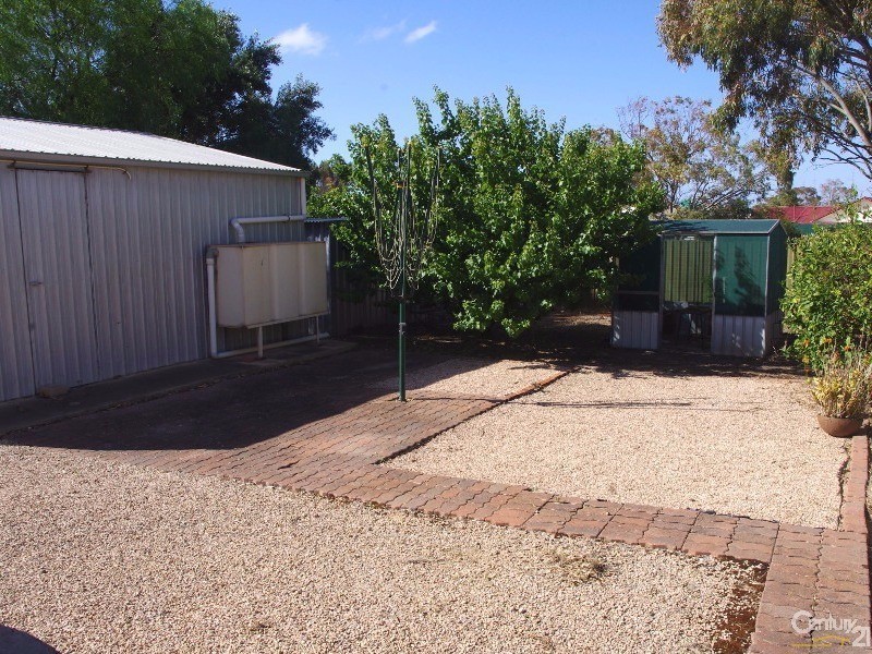 15 Monmouth Street, Moonta Bay SA 5558