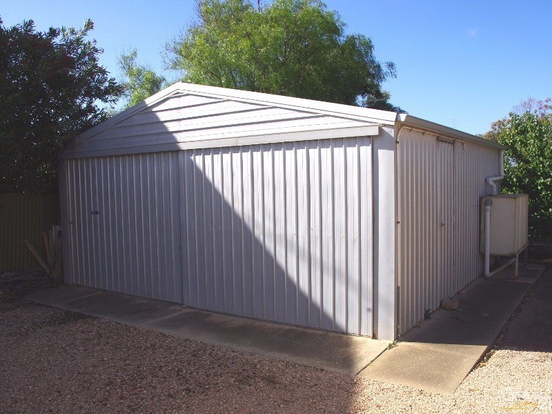 15 Monmouth Street, Moonta Bay SA 5558