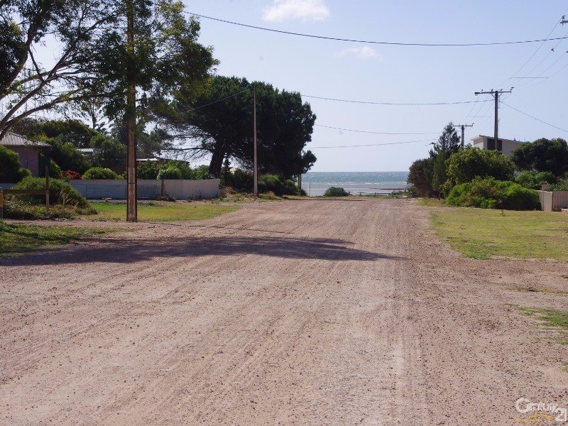 15 Monmouth Street, Moonta Bay SA 5558