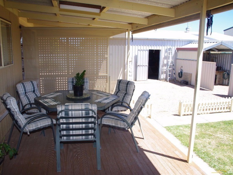 15 Nankivell Street, Moonta Bay SA 5558