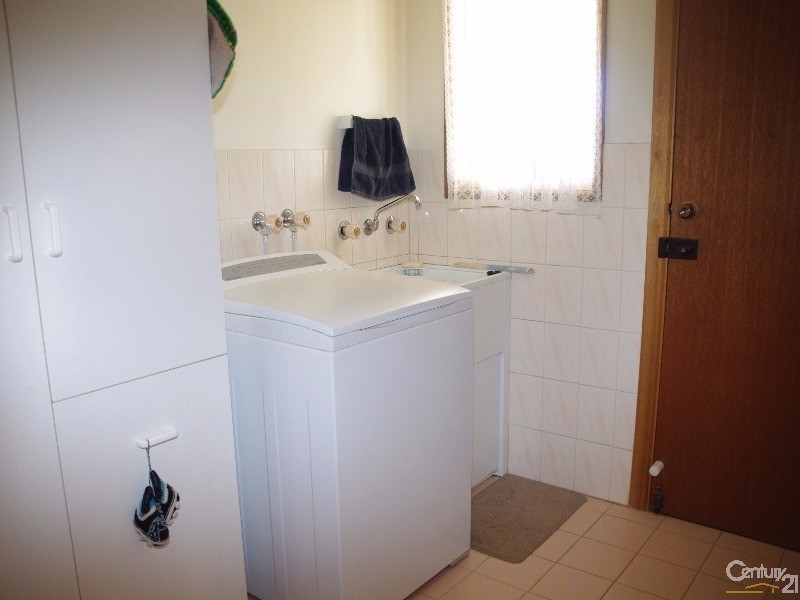 15 Nankivell Street, Moonta Bay SA 5558