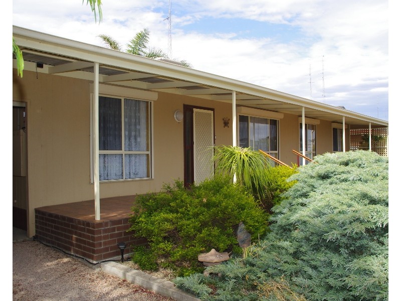 15 Nankivell Street, Moonta Bay SA 5558