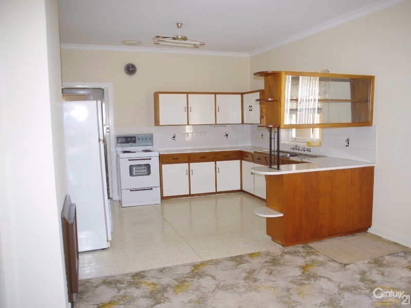 18 Milne Terrace, Moonta SA 5558