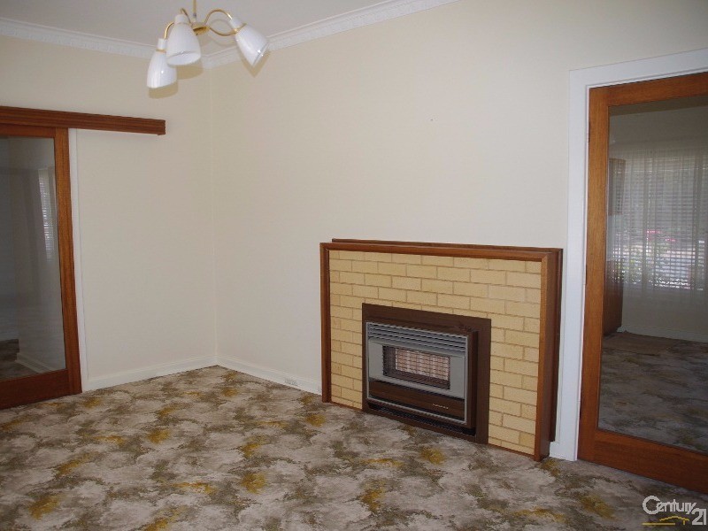 18 Milne Terrace, Moonta SA 5558