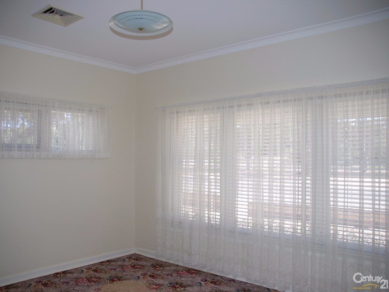 18 Milne Terrace, Moonta SA 5558