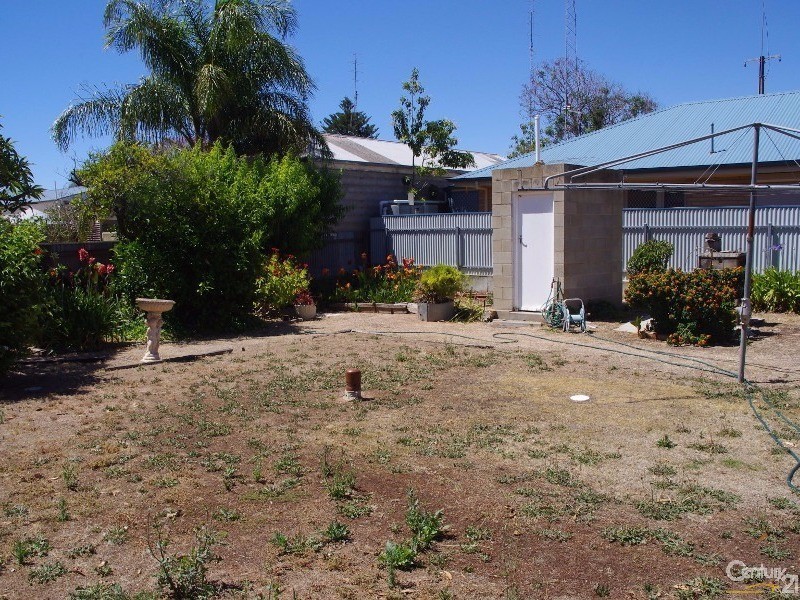 18 Milne Terrace, Moonta SA 5558