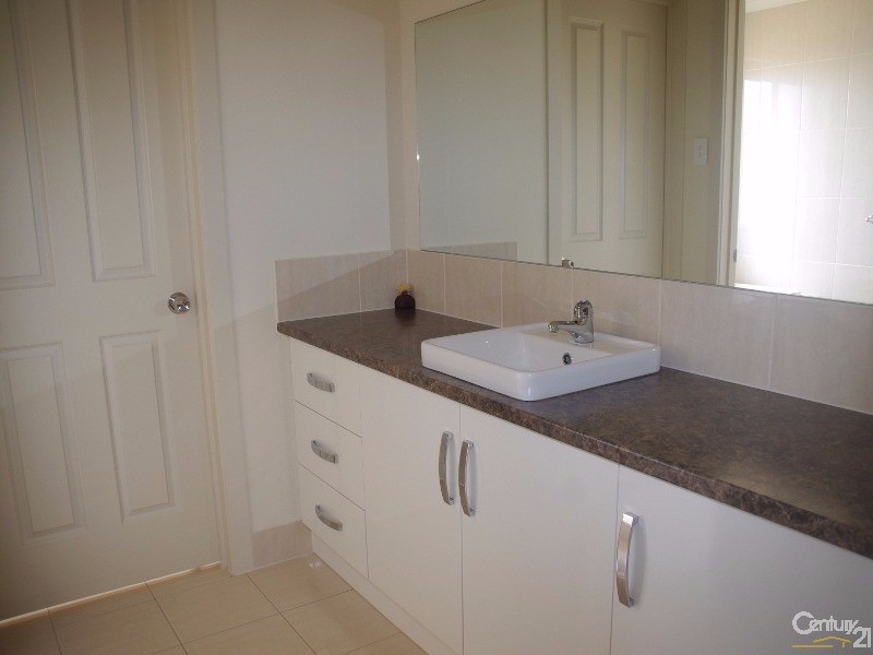 9 Willard Street, Moonta Bay SA 5558