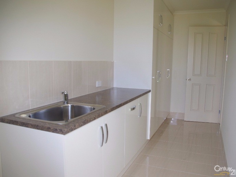 9 Willard Street, Moonta Bay SA 5558