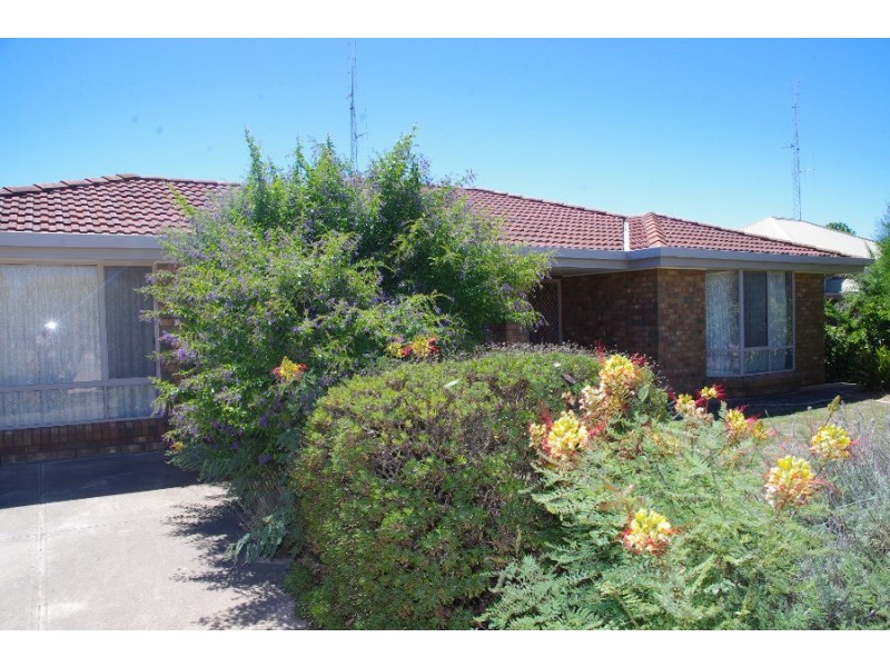 88 Bay Road, Moonta Bay SA 5558