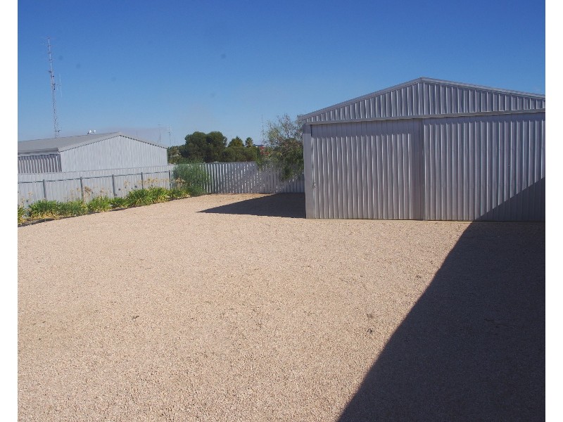 10 Calstock Street, Moonta Bay SA 5558