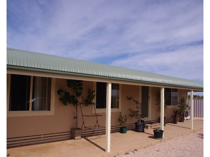 10 Calstock Street, Moonta Bay SA 5558