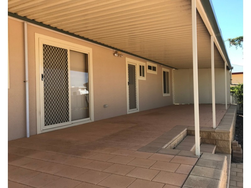 10 Calstock Street, Moonta Bay SA 5558