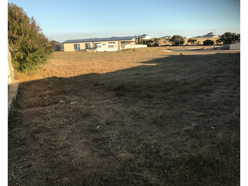 38 Stocker Street, Moonta Bay SA 5558