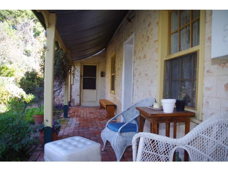 14 Harvey Street, Moonta Mines SA 5558