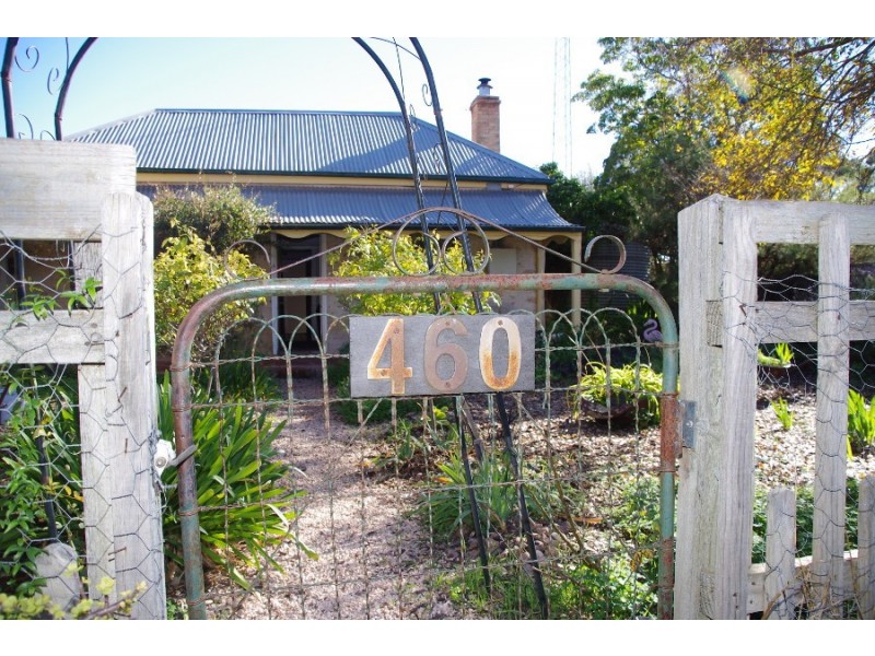 14 Harvey Street, Moonta Mines SA 5558