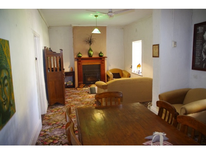 14 Harvey Street, Moonta Mines SA 5558