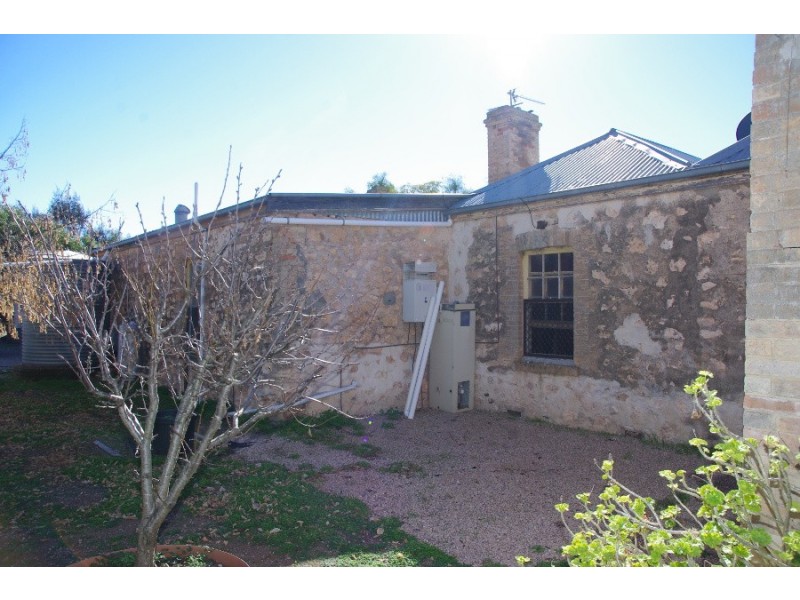14 Harvey Street, Moonta Mines SA 5558