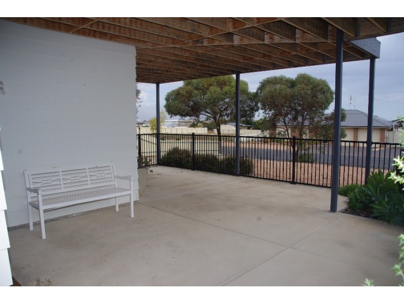 3 Seaview Road, Moonta Bay SA 5558